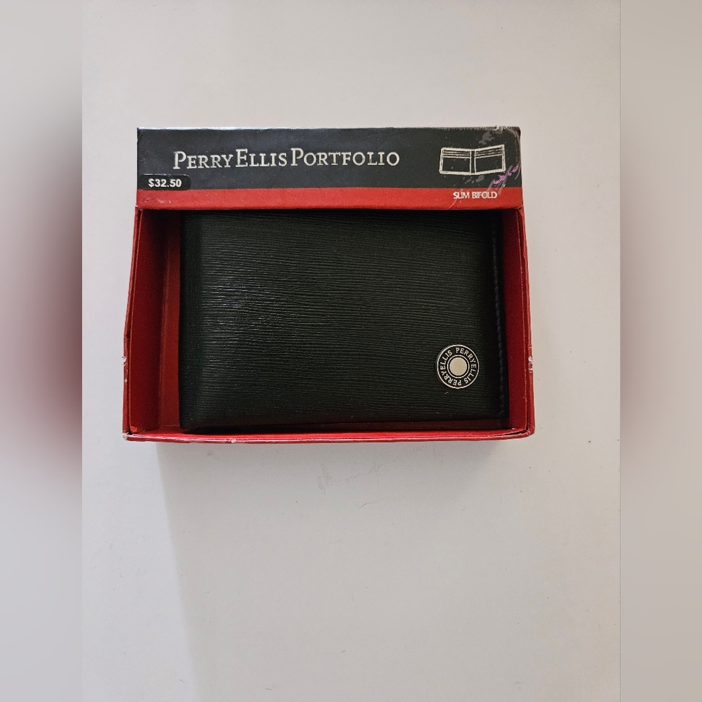 Perry Ellis Men's Leather Slim Bilfold Black #M-72